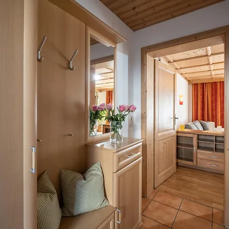 Robert - By Nv-appartements